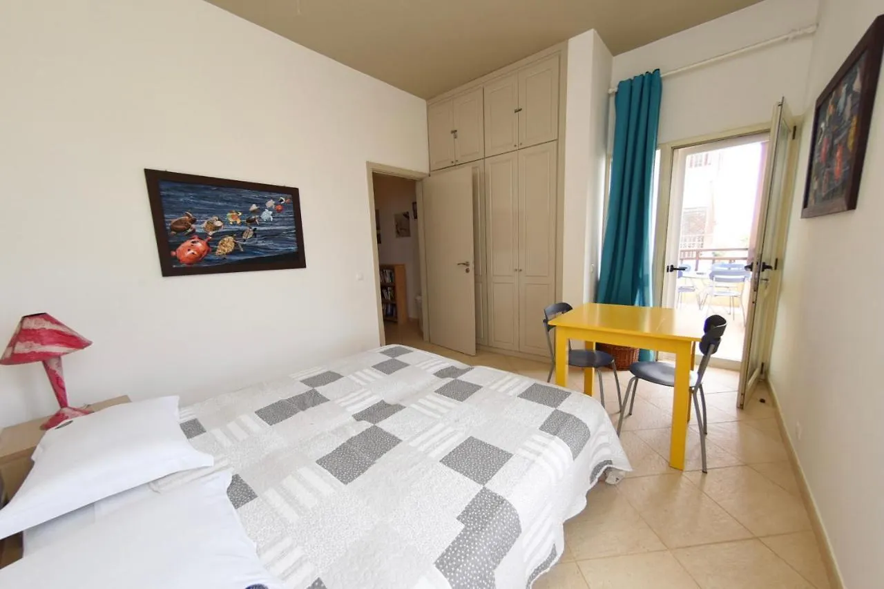 Santa Maria Main Street Apartment